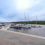 Nad Jeziorem, Tatil Evi *