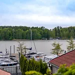 Nad Jeziorem, Tatil Evi Mikołajki