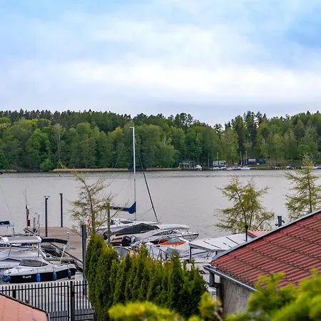 Nad Jeziorem, Semesterbostad Mikołajki
